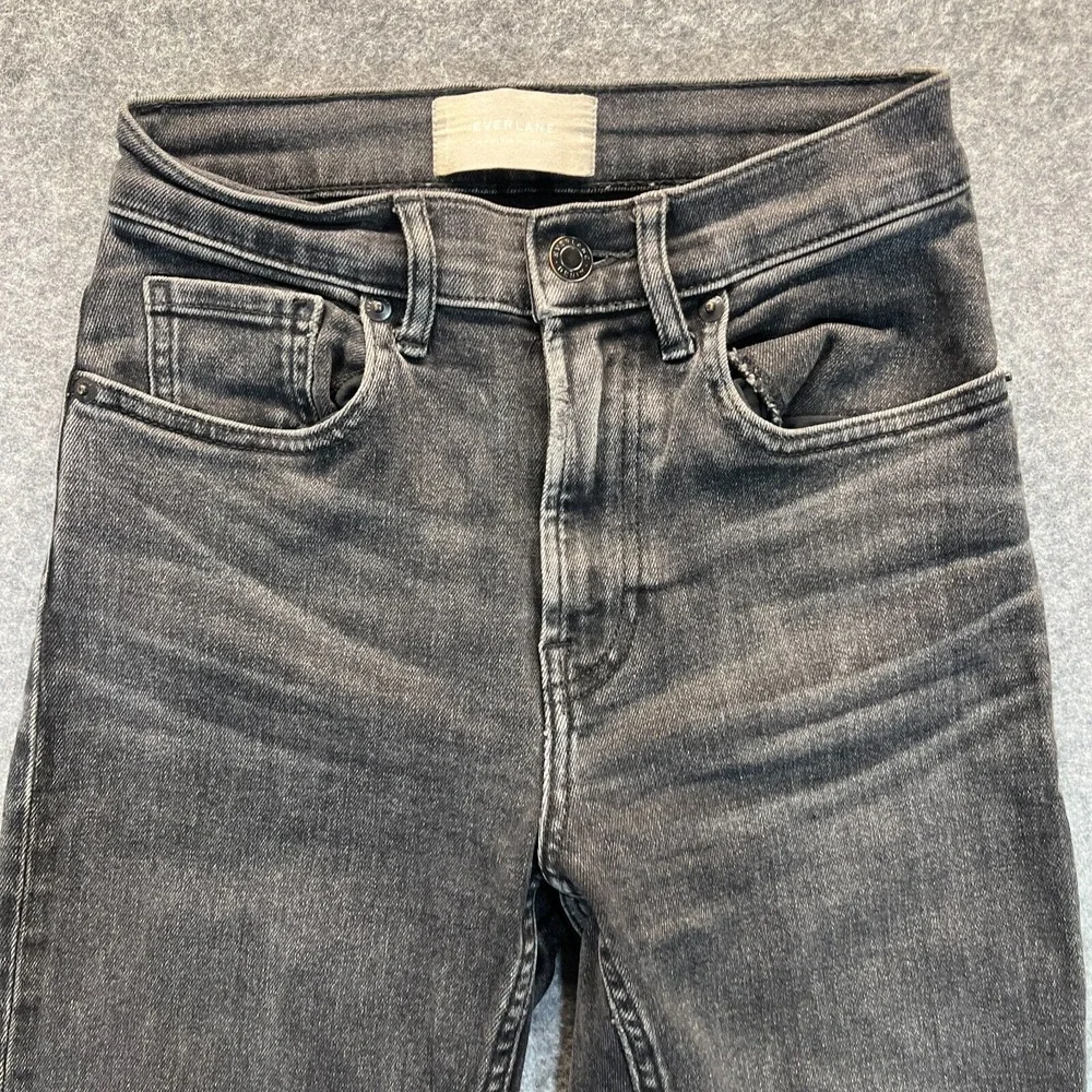 Everlane Jeans Women's Size 23 The High Rise Straight Leg Black Stretch‎ Denim
